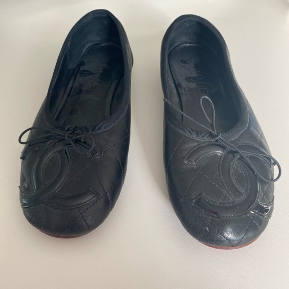 Chanel Cambon Black on Black Ballet Flats - Picture 1 of 14